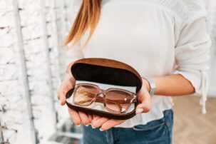 Brillenpflege mit Etui
