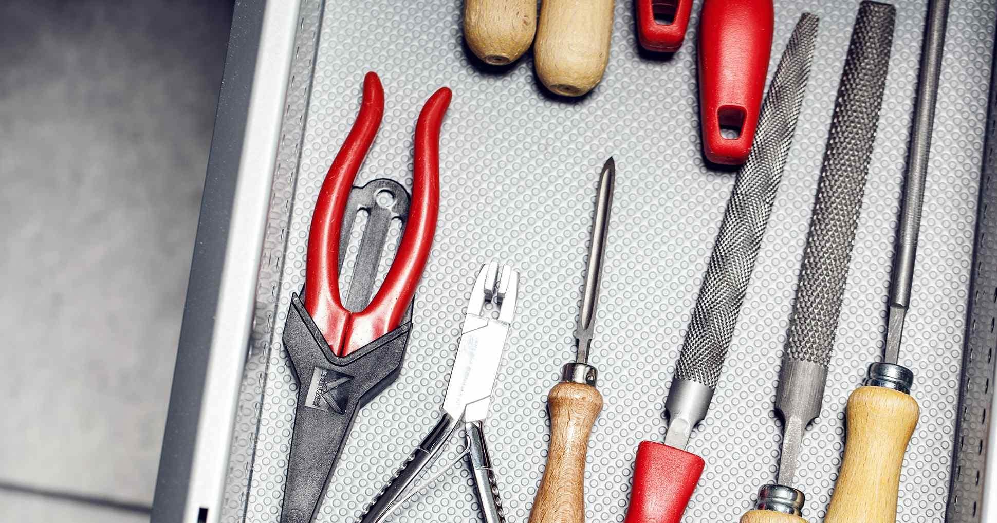 Optiker-Werkzeuge richtig pflegen